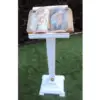 Atril madera color blanco, med. – alquiler para eventos