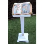 Atril madera color blanco, med. – alquiler para eventos