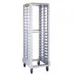Carro pvc. 19 bandejas rubermaid, med. 170 alt x 65 anch x 70 fondo – alquiler para eventos
