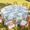 Mantel Redondo Estampado Hojas - Ø3,50M – alquiler para eventos