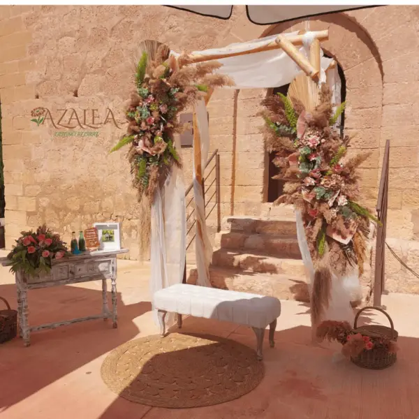 Arco Ceremonial De Madera De Pino Al 250 X An 235 X Fo 100 – alquiler para eventos