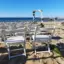 Silla Plegable De Madera Blanca Estilo Vintage – alquiler para eventos